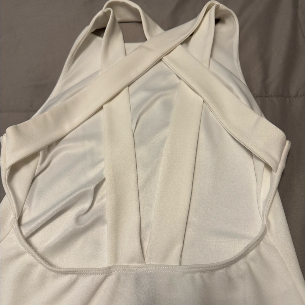 Windsor sleeveless white dress with side split and Cris’s Cris’s in the back. - Picture 7 of 9